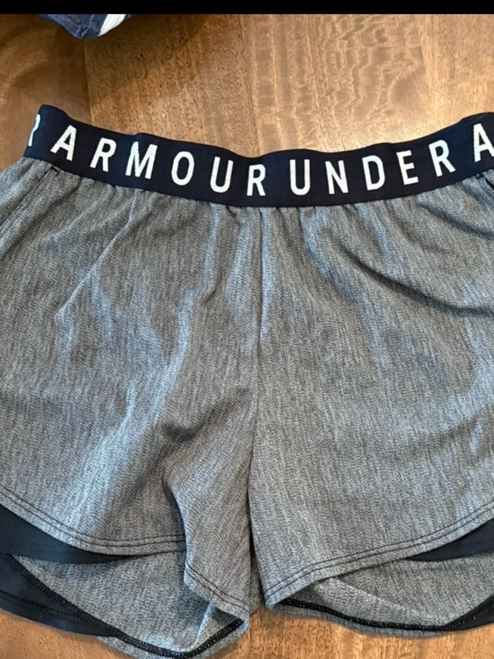 Lot of 3 Under Armor Women’s Athletic Shorts HeatGear Loose Size Small Bundle
